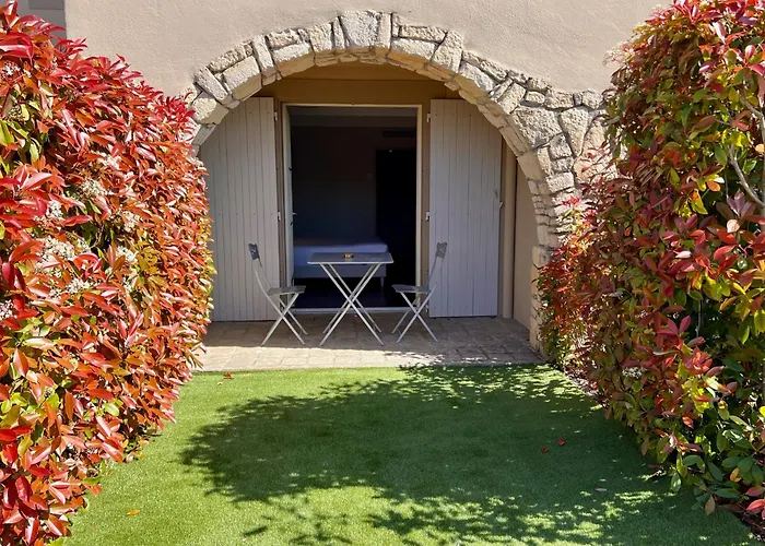 Hôtel Restaurant La Bergerie